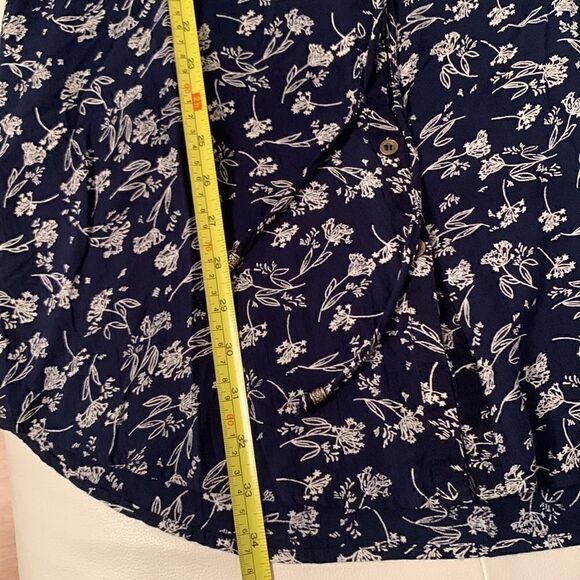 Angie White/ Black Mini Dress. Size M - Picture 5 of 11